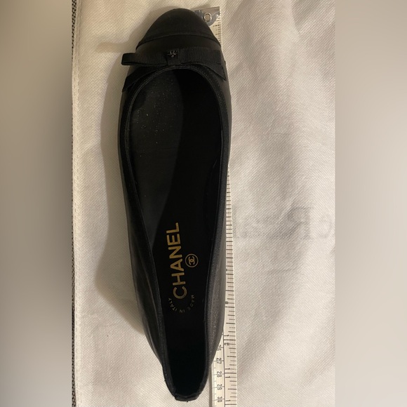 Classic black leather Chanel ballet flats size 39 - Picture 8 of 8
